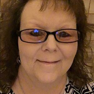 Meet your Posher, Georgann